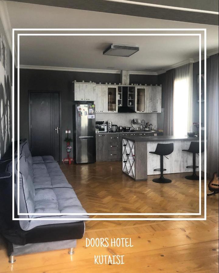 Doors Otel Kutaisi Dış mekan fotoğraf
